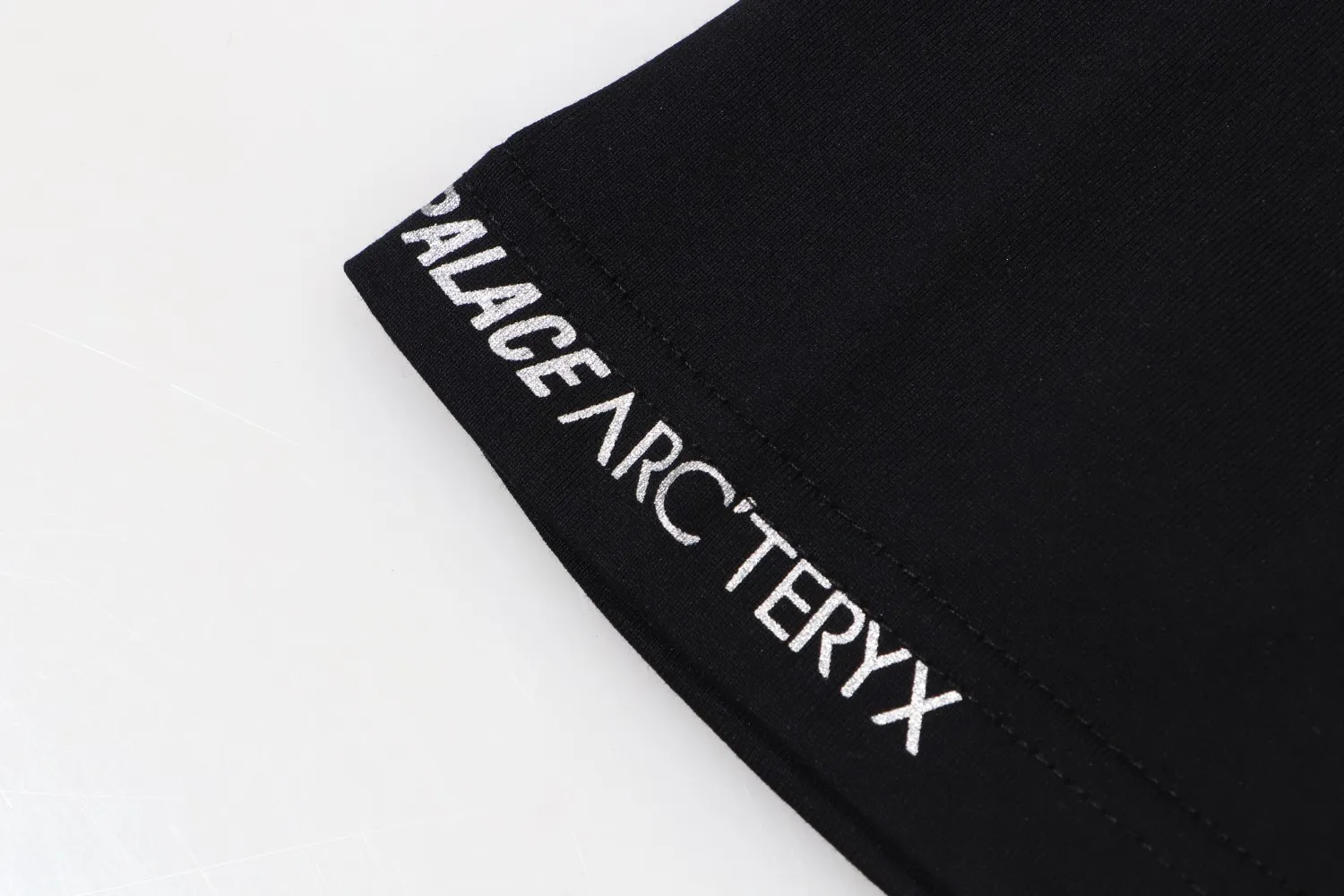 Arc’teryx ARC [ Ayc Teryx PALACE ] 2024FW T Ayc Teryx PALACE Same Style 60 ， g 。 Breathable， ， ， 。 logo ， 。 ， 。 ， ， ， ， 。 Size:XS-L